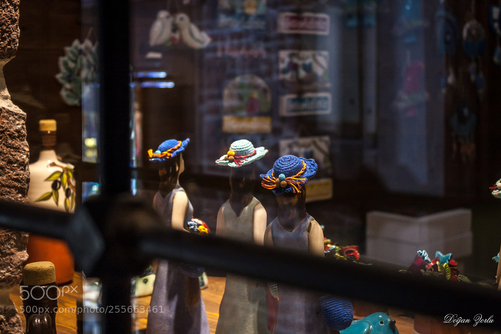 Canon EOS 40D sample photo. Trinket from shielded window photography