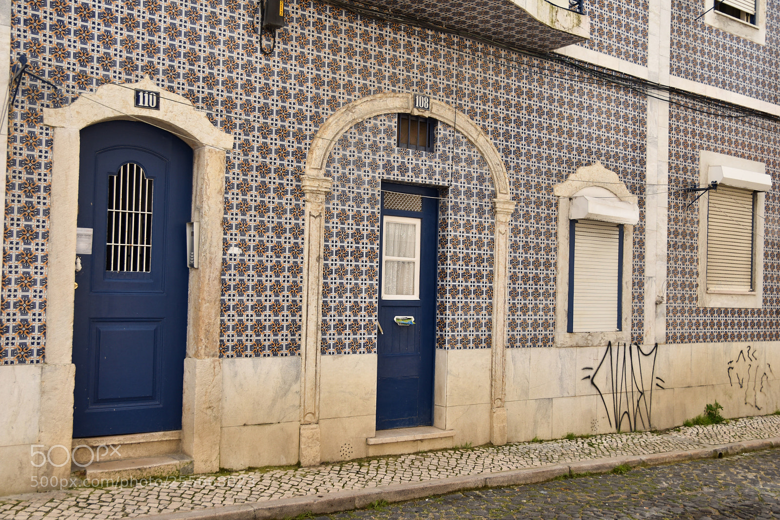 Nikon D5500 sample photo. Decorated building photography