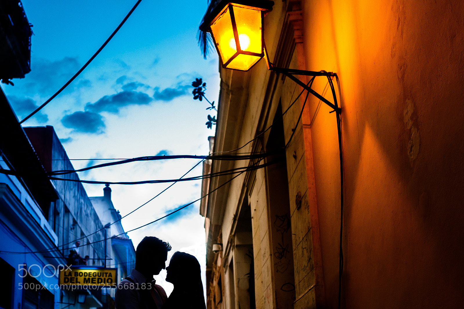 Canon EOS 6D sample photo. La bodeguita del medio photography