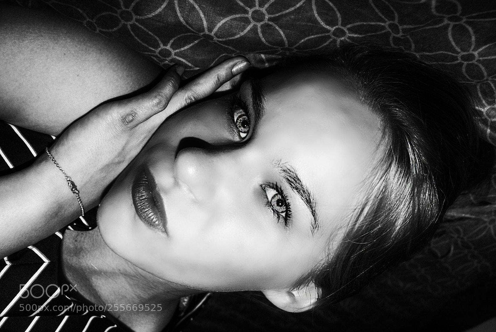 Sony Alpha DSLR-A100 sample photo. Shadows photography
