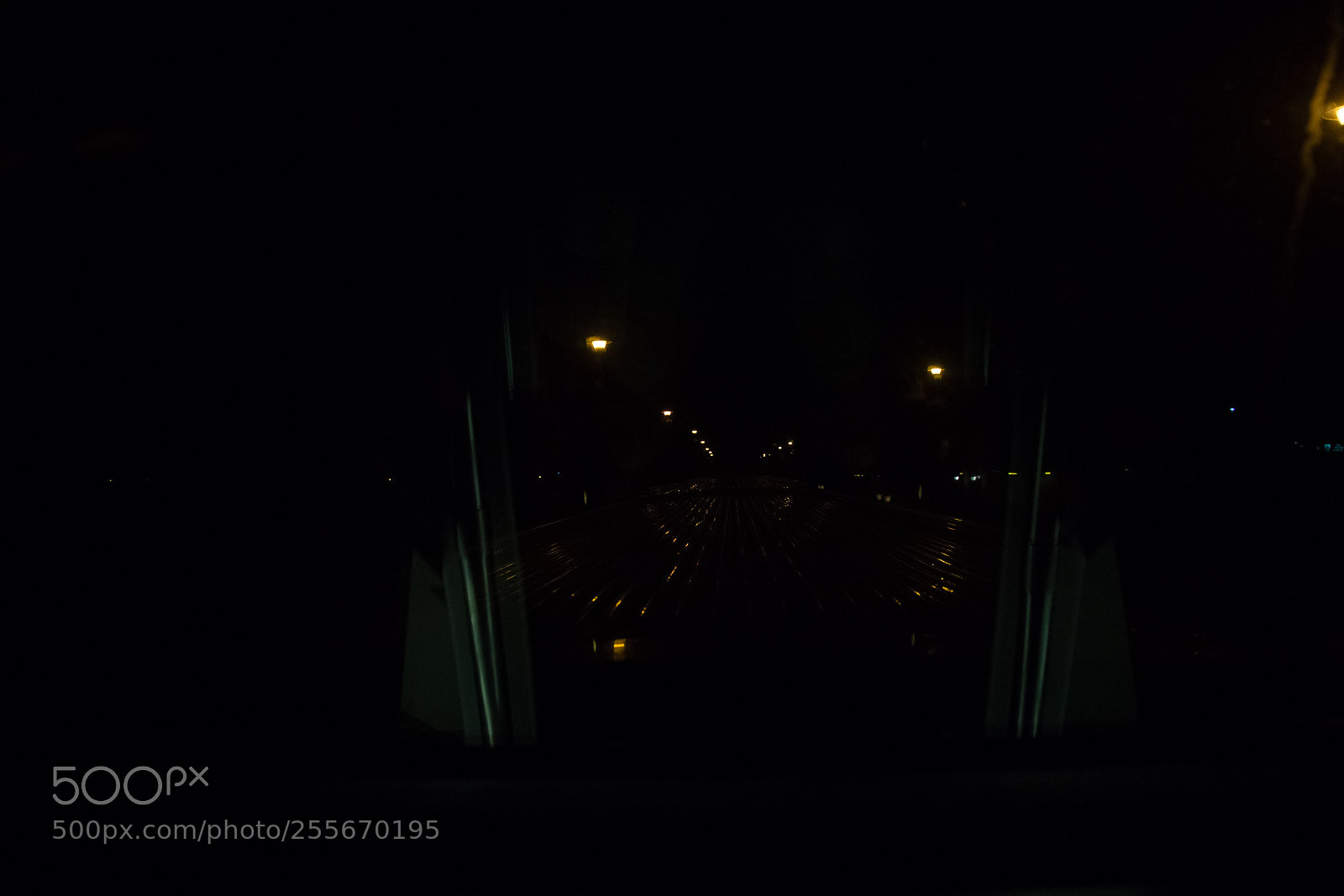 Canon EOS 550D (EOS Rebel T2i / EOS Kiss X4) sample photo. Night train photography