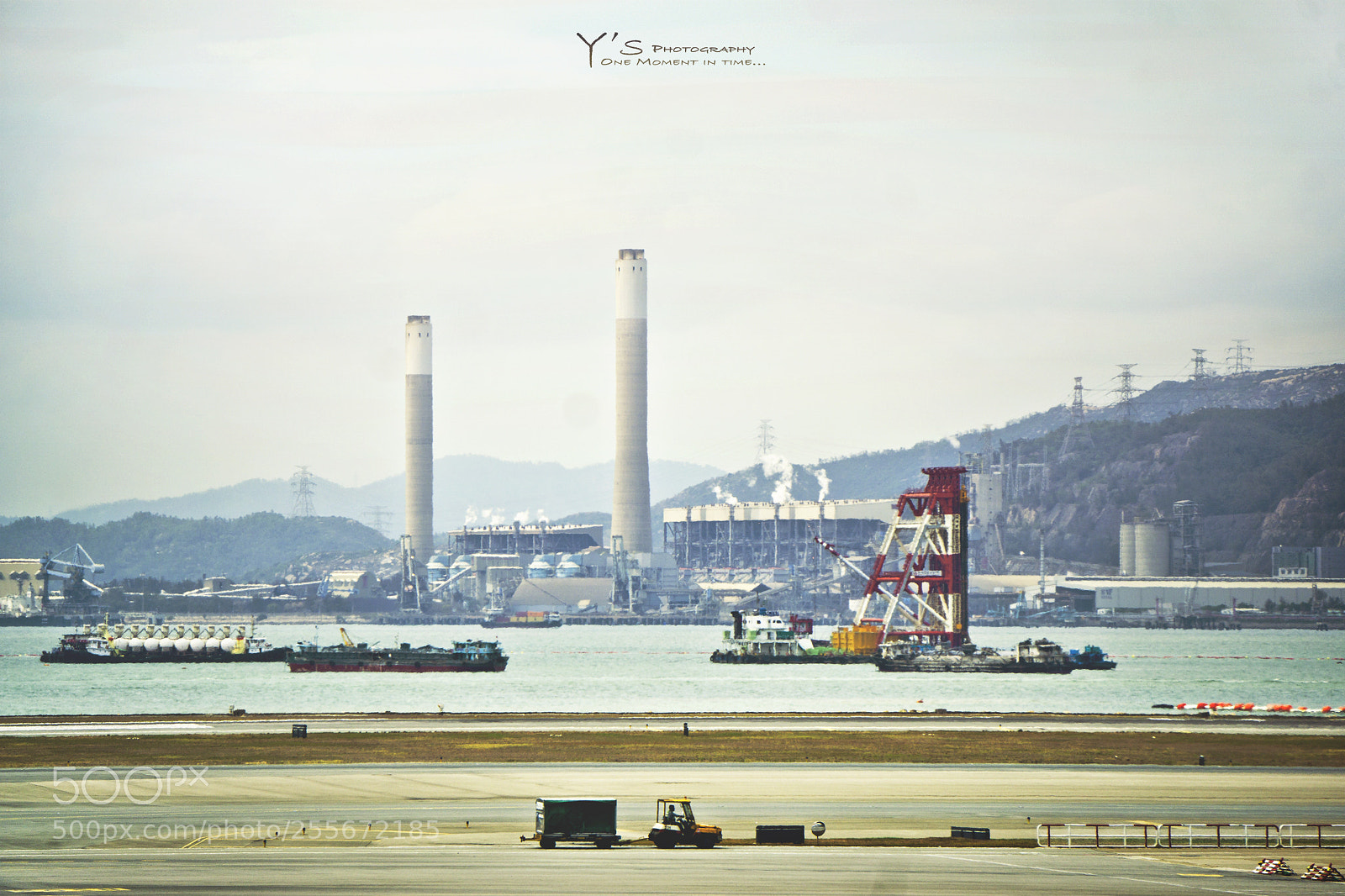 Sony a6000 sample photo. Airport, view. 机场，景色。 photography