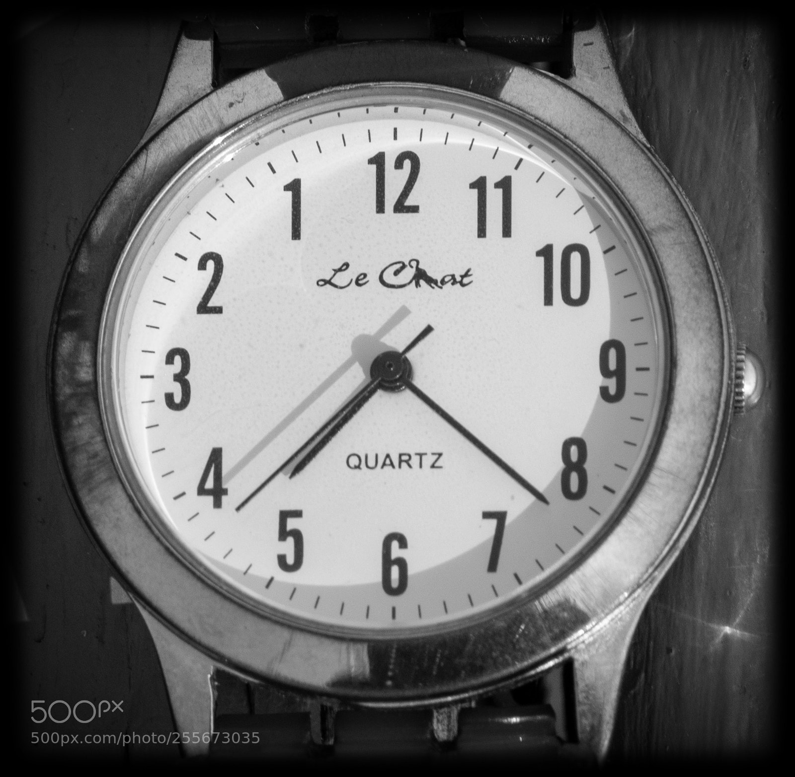 Nikon D3300 sample photo. 22 minutes to 5 o'clock... photography