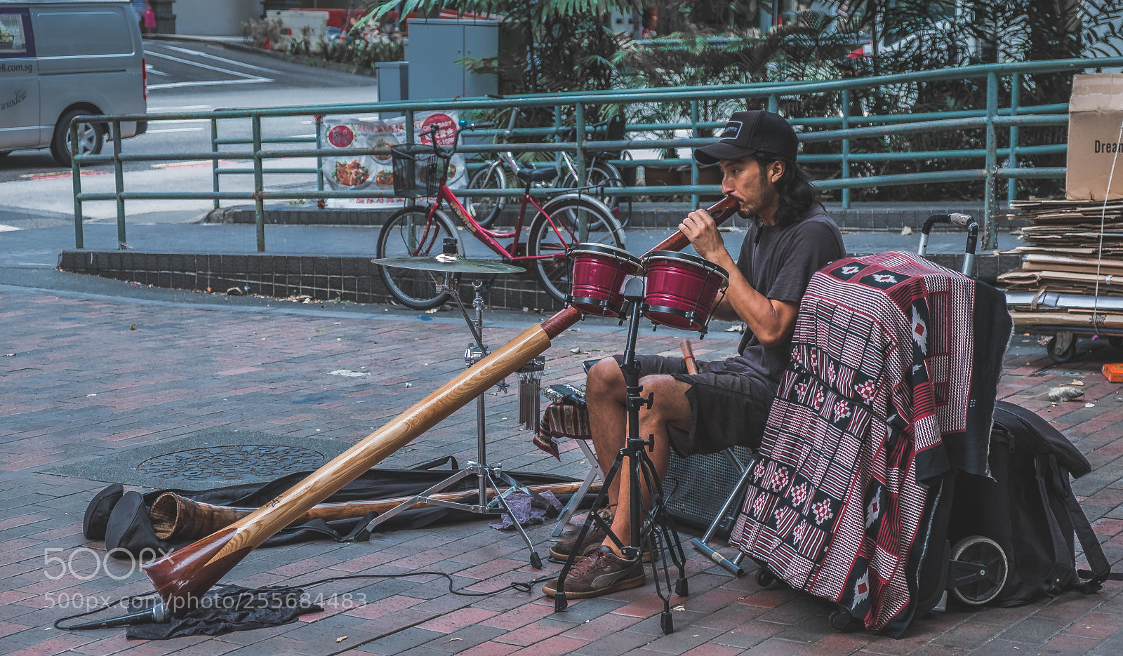 Fujifilm X-T2 sample photo. Street performer photography