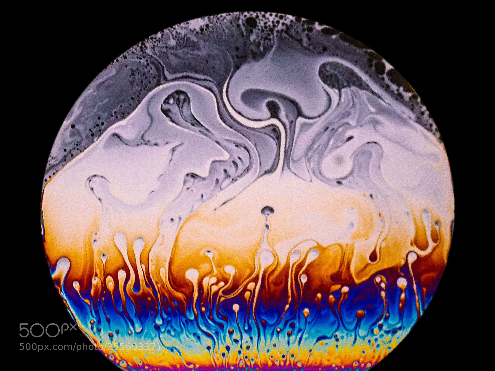 Olympus OM-D E-M1 sample photo. Soap film photography taken photography