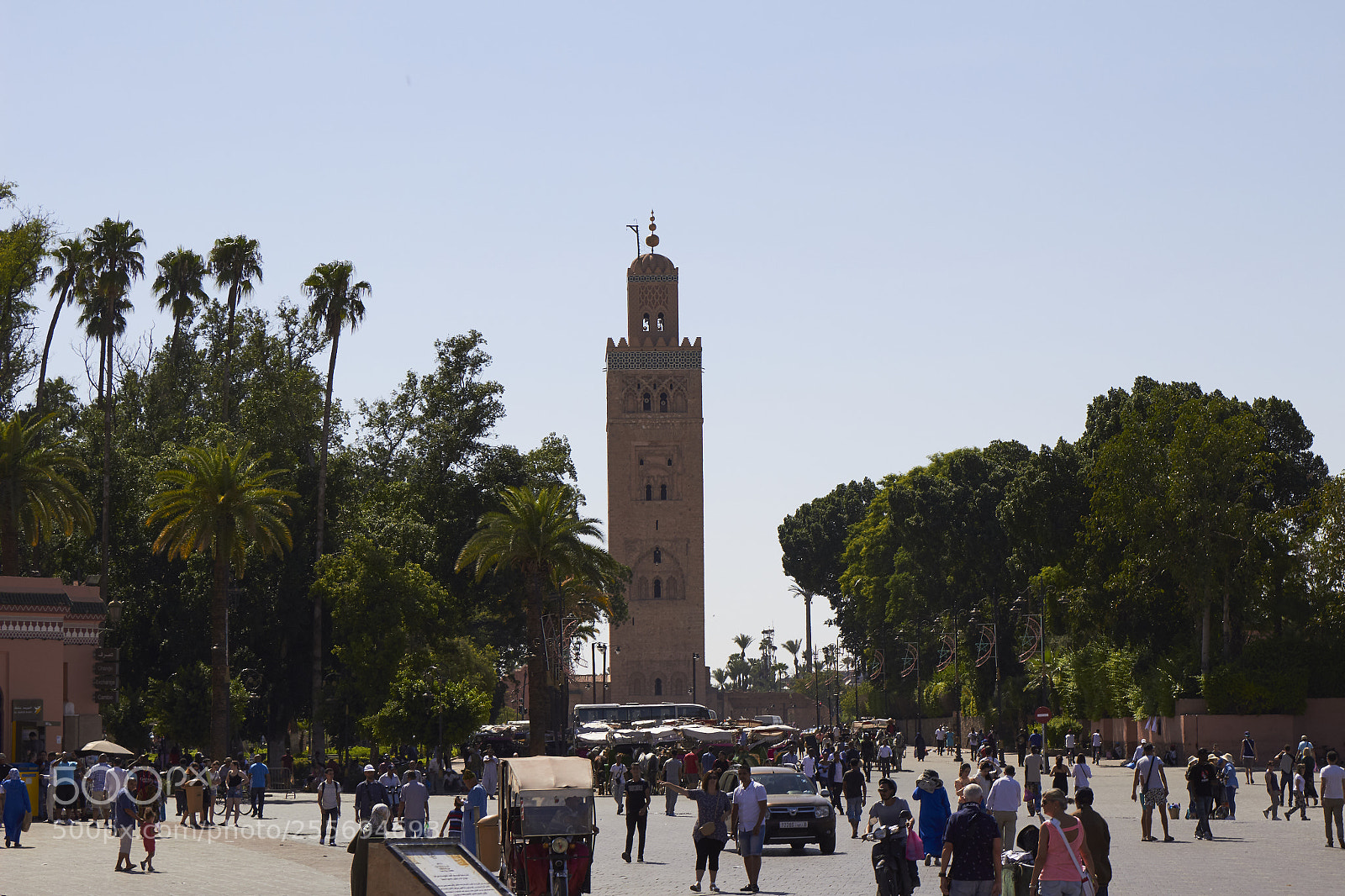 Canon EOS 100D (EOS Rebel SL1 / EOS Kiss X7) sample photo. Mosque near jemaa el-fnaa photography