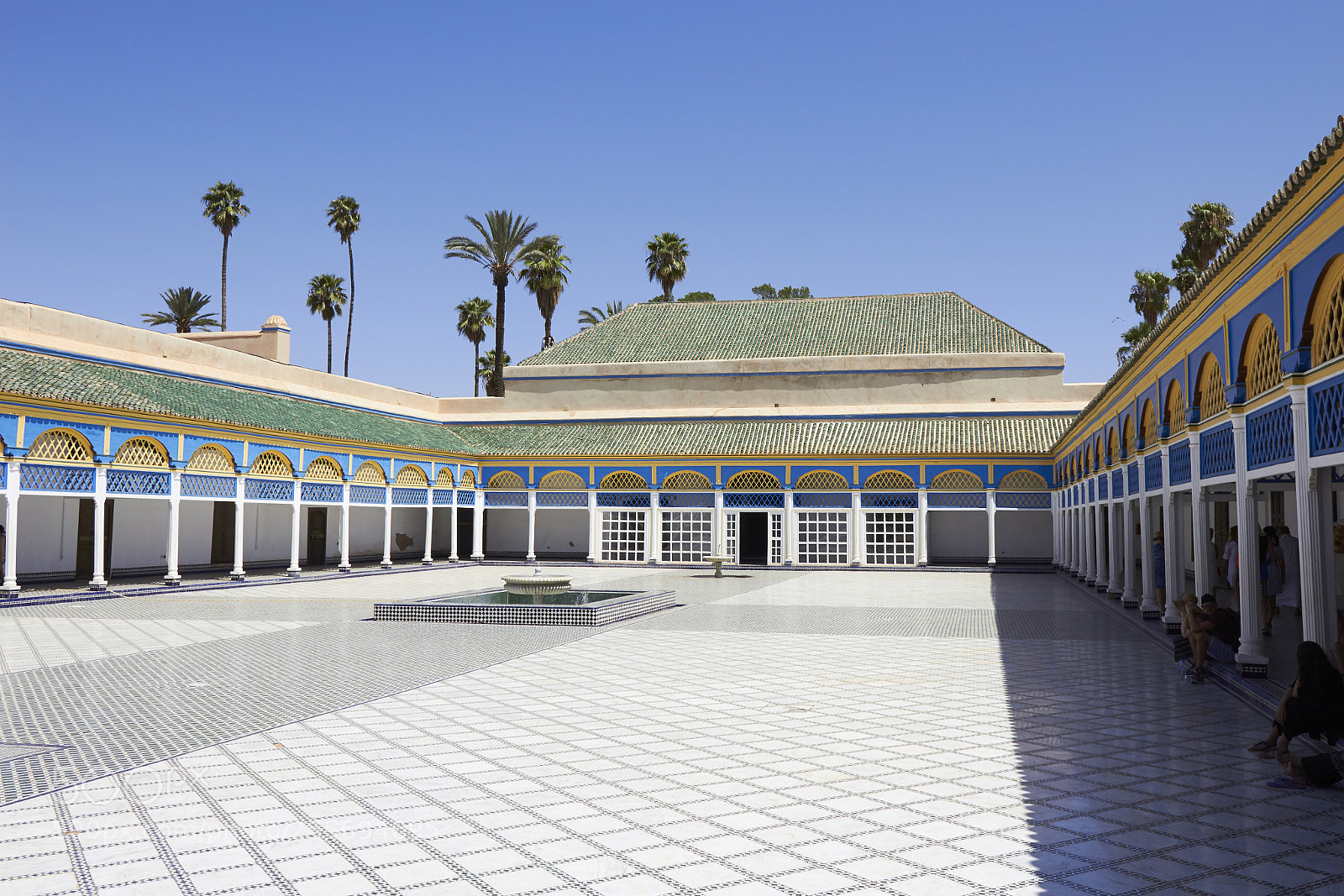 Canon EOS 100D (EOS Rebel SL1 / EOS Kiss X7) sample photo. Bahia palace in marrakech photography