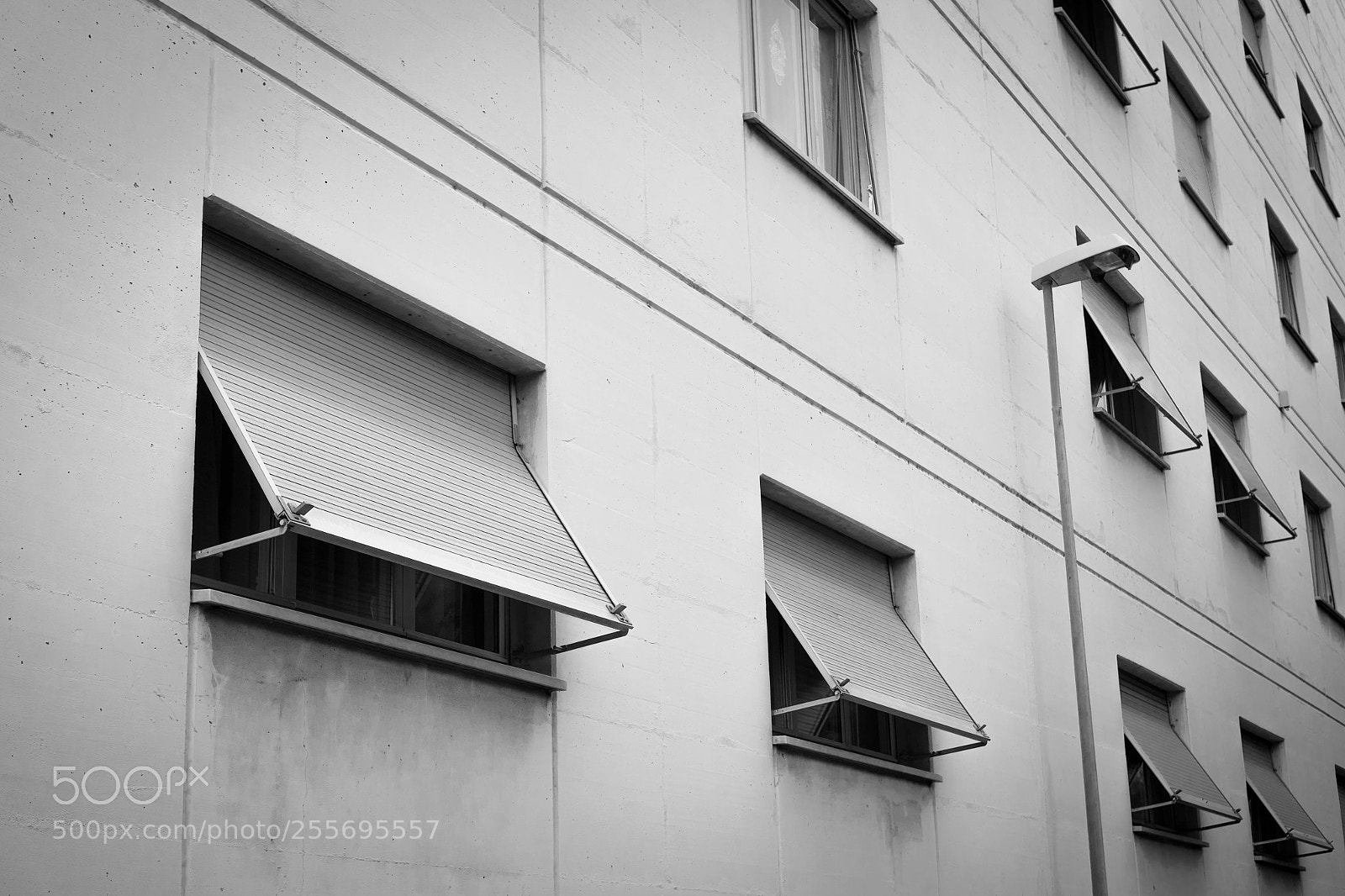 Fujifilm X100T sample photo. Behind the flaps photography