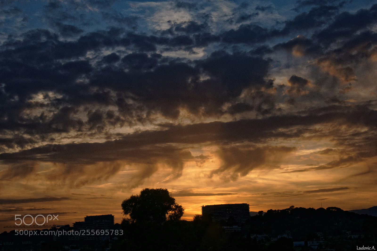 Sony Alpha DSLR-A700 sample photo. Soleil couchant photography