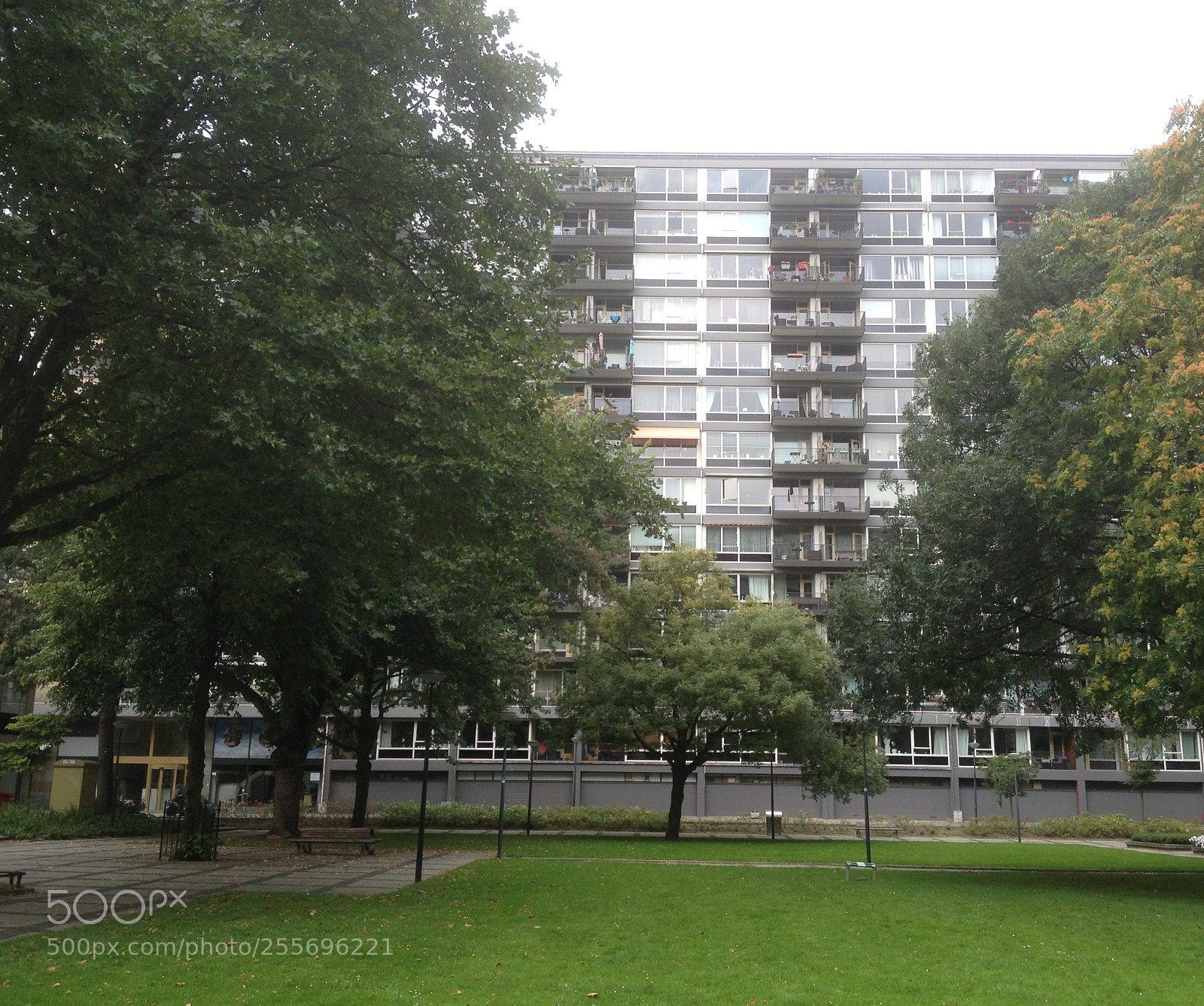 Apple iPhone 4S sample photo. Rotterdam, joost banckertsplaats photography