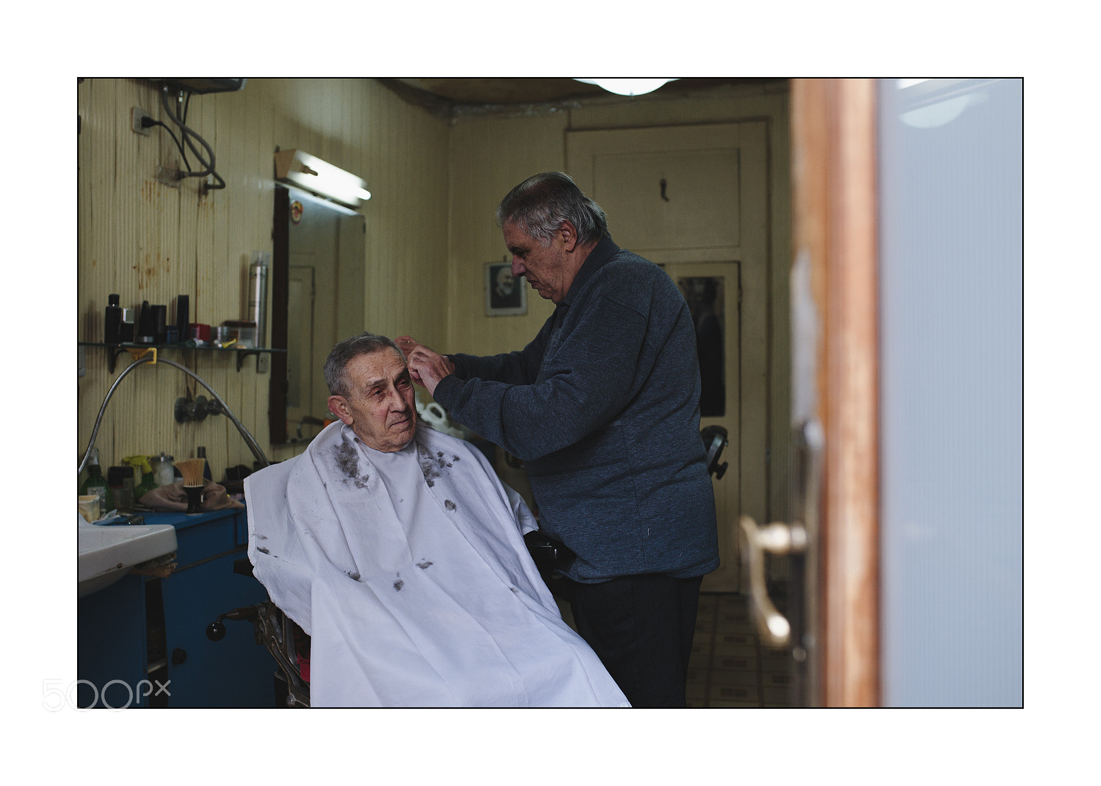 Canon EOS 6D sample photo. Barber shop photography