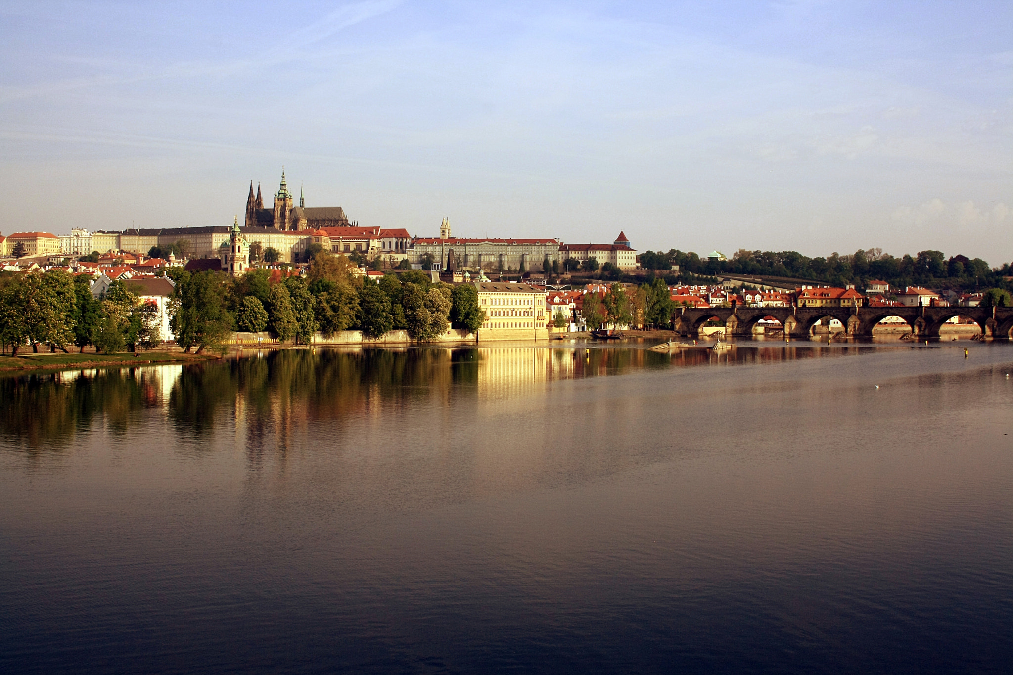 Canon EF-S 18-55mm F3.5-5.6 II sample photo. Morning prague, czech republic2 photography