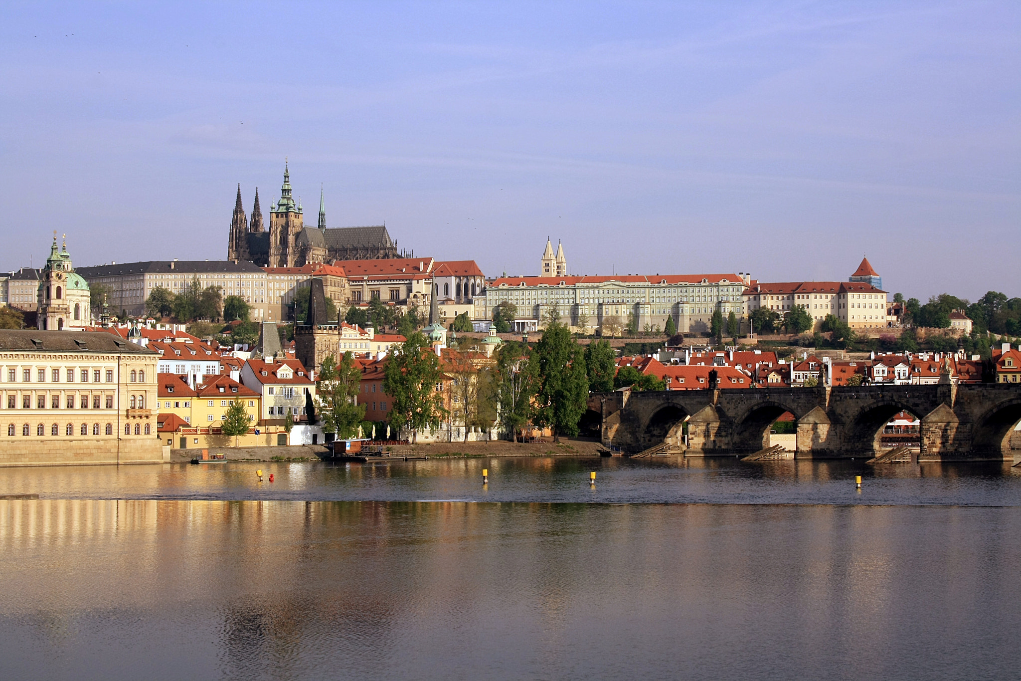 Canon EF-S 18-55mm F3.5-5.6 II sample photo. Morning prague, czech republic3 photography