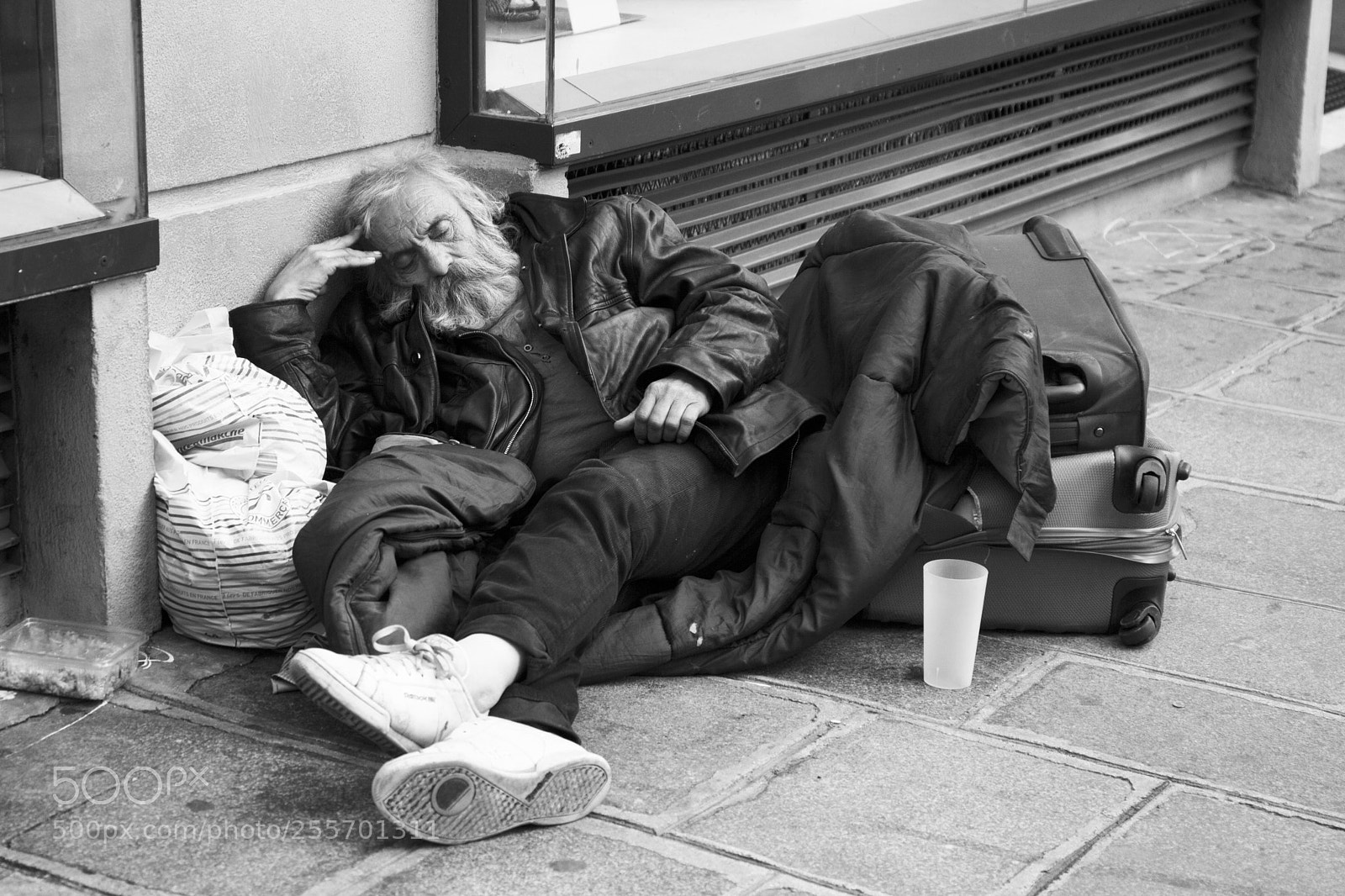 Canon EOS 5D Mark II sample photo. Street home photography