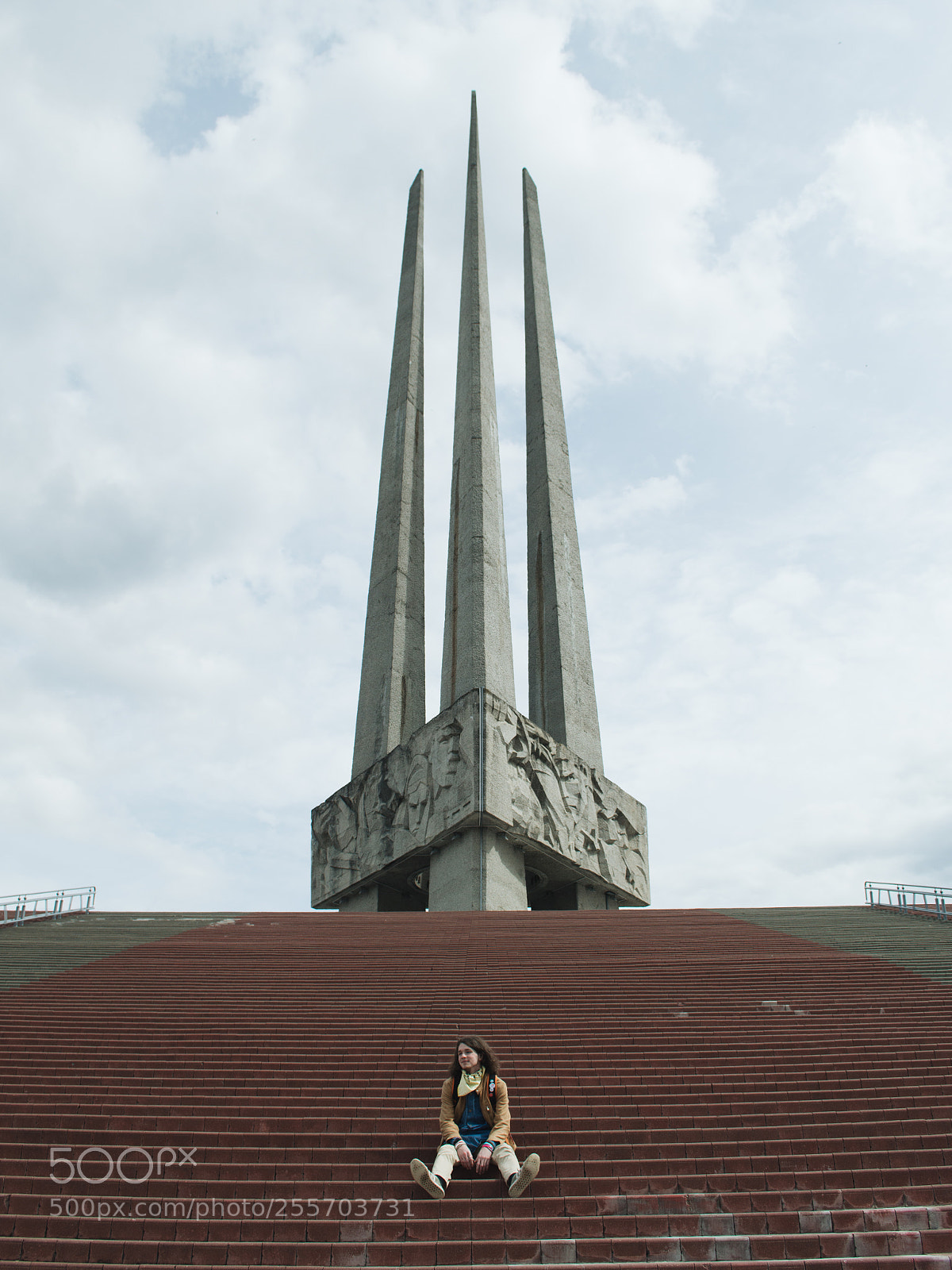 Nikon D3200 sample photo. Monument in vitebsk photography