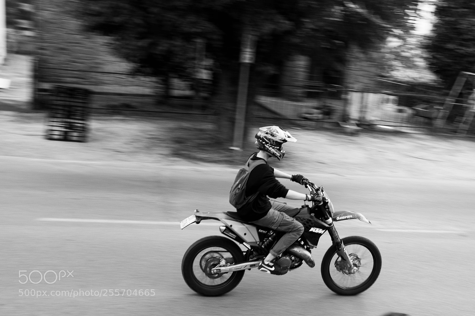 Fujifilm X100T sample photo. Roarr photography
