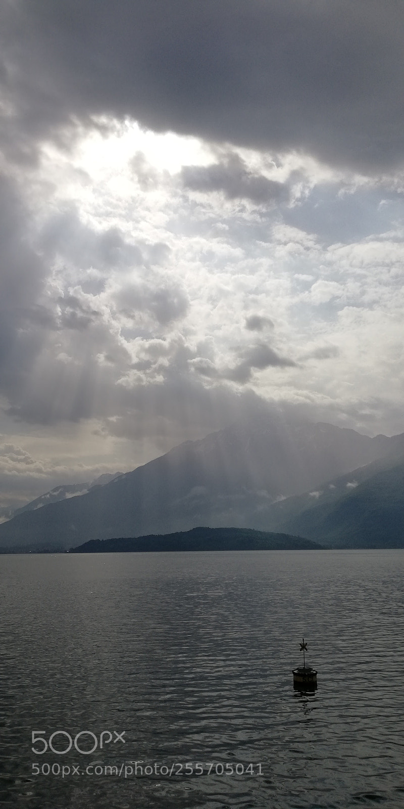 HUAWEI Mate 10 Lite sample photo. Gravedp photography