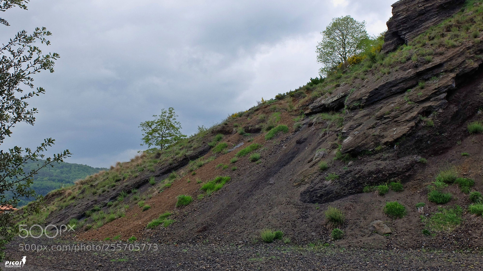 Fujifilm X30 sample photo. Volc montsacopa - olot photography