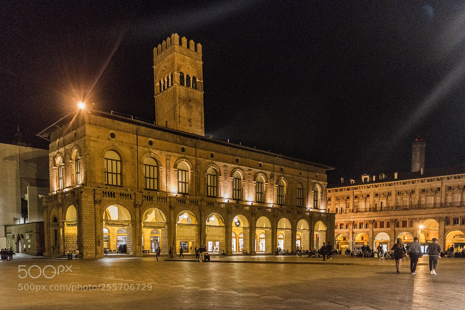 Canon EOS 7D sample photo. Bologna by night photography