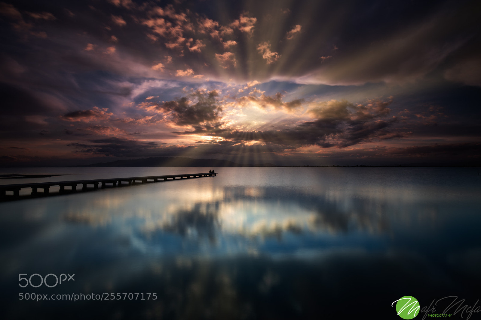 Canon EOS 5D Mark IV sample photo. Rays. photography