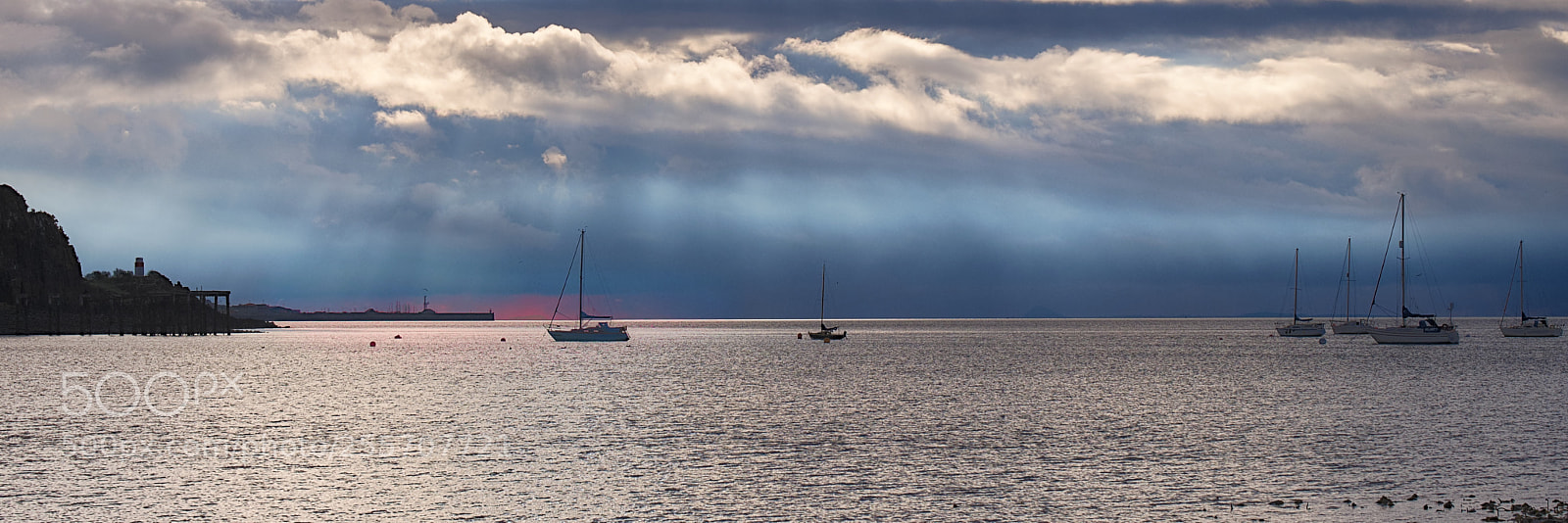 Fujifilm X-T2 sample photo. Morning light at hawkcraig photography