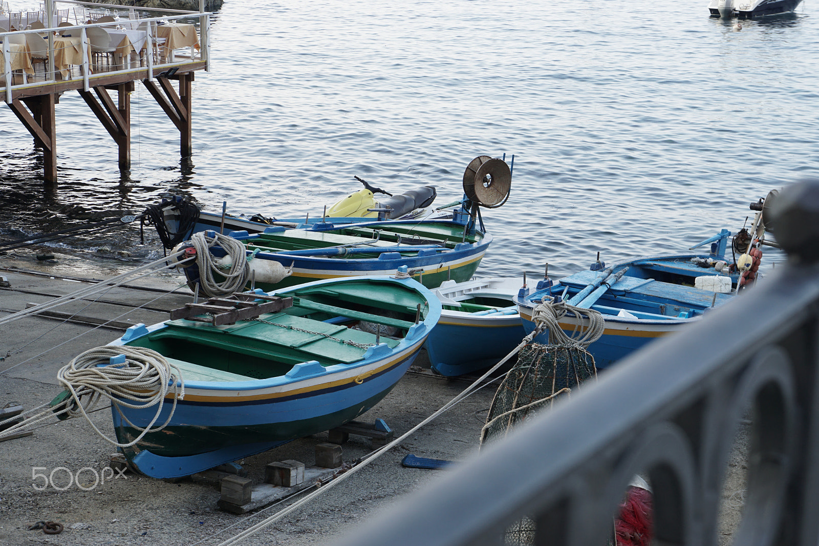 Sony E 18-55mm F3.5-5.6 OSS sample photo. B () photography