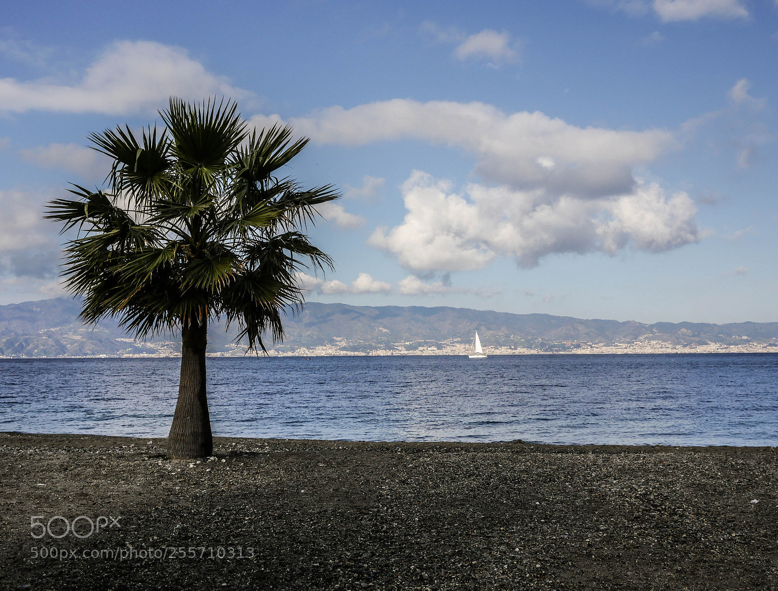 Panasonic Lumix DMC-GH4 sample photo. B () photography