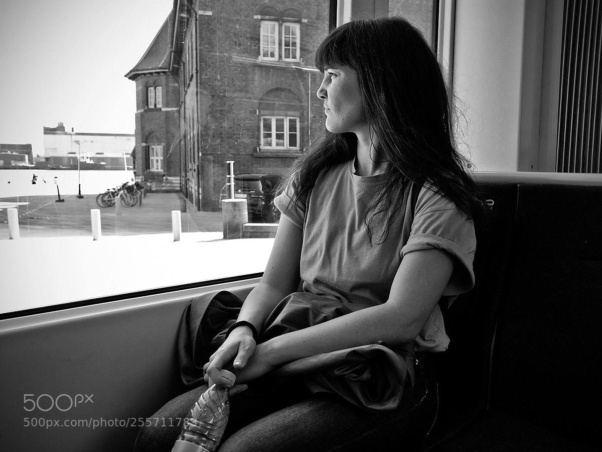 Fujifilm X-Pro2 sample photo. Light rail passenger photography