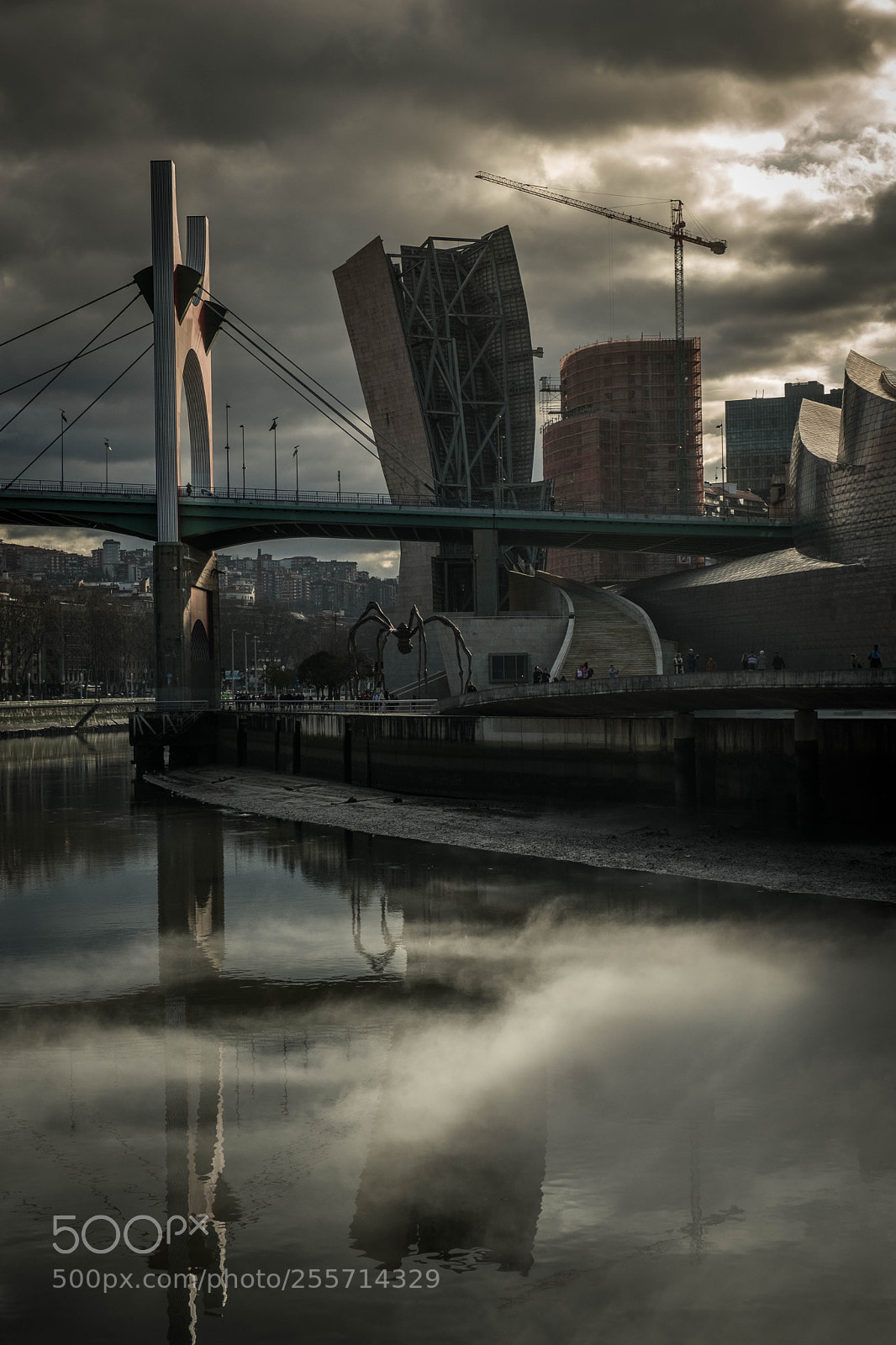 Fujifilm X-T2 sample photo. Bilbao's mirror photography