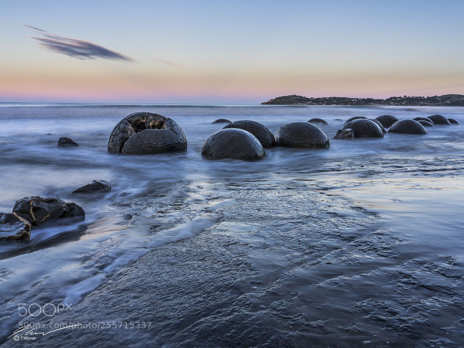 Sony a7R II sample photo. New zealand moeraki boulders photography