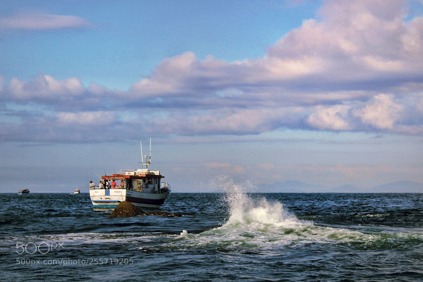 Canon EOS 100D (EOS Rebel SL1 / EOS Kiss X7) sample photo. Sea photography