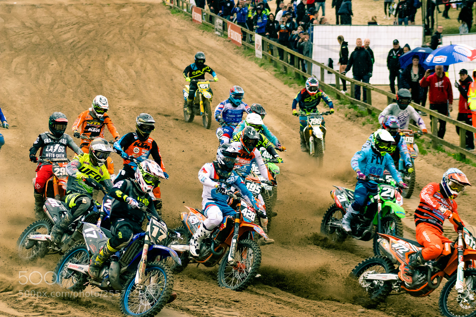 Canon EOS 200D (EOS Rebel SL2 / EOS Kiss X9) sample photo. Motocross photography
