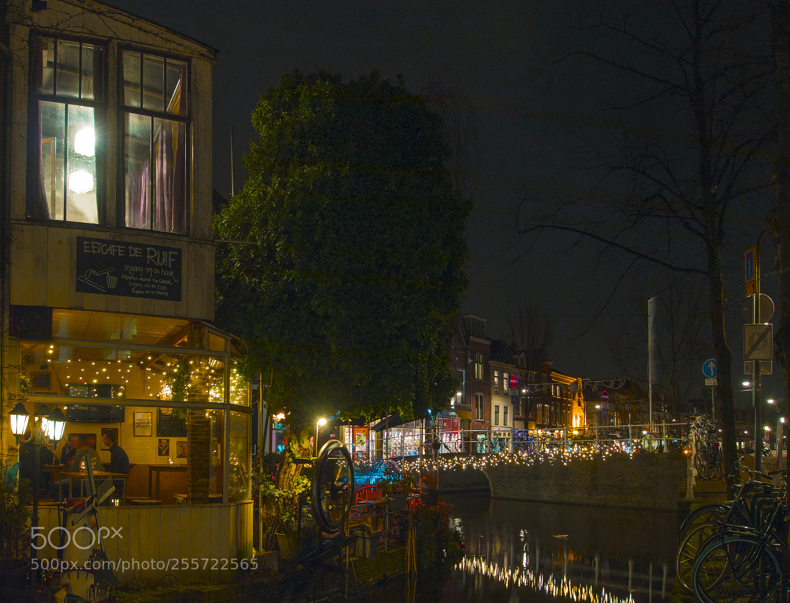 Panasonic Lumix DMC-G6 sample photo. Gezelligheid in delft photography