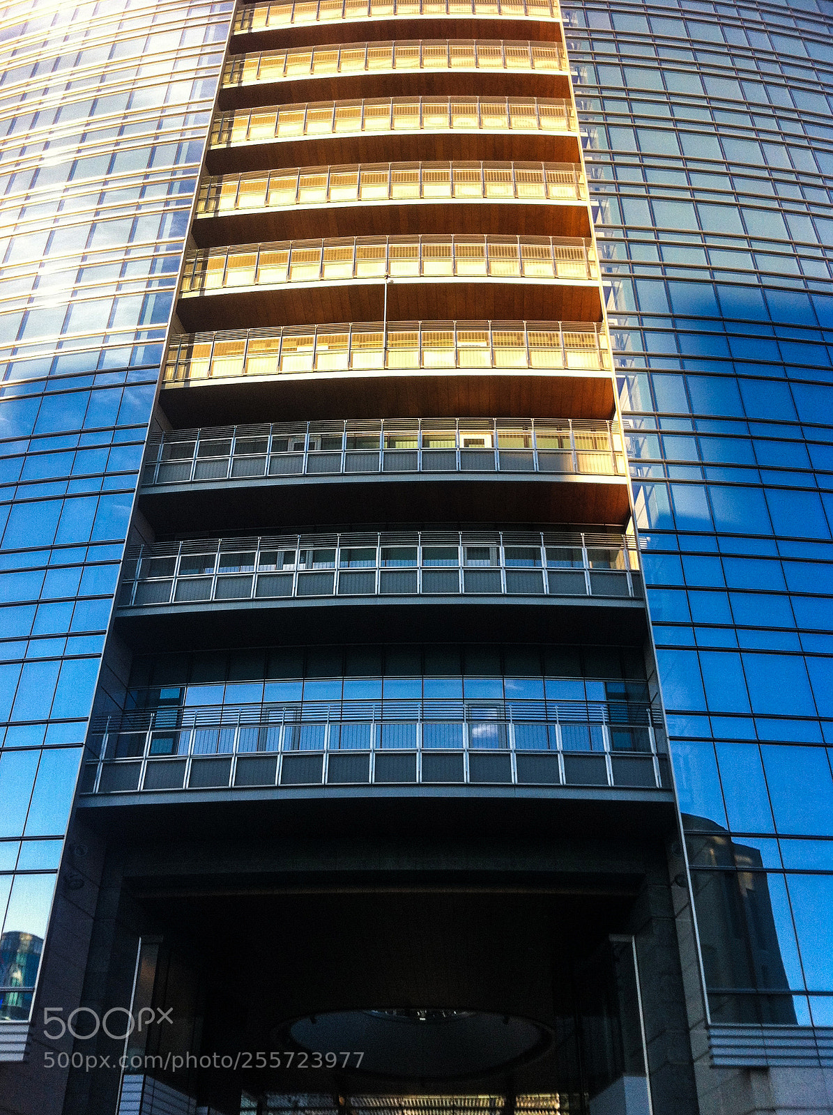 Apple iPhone 4 sample photo. B () photography