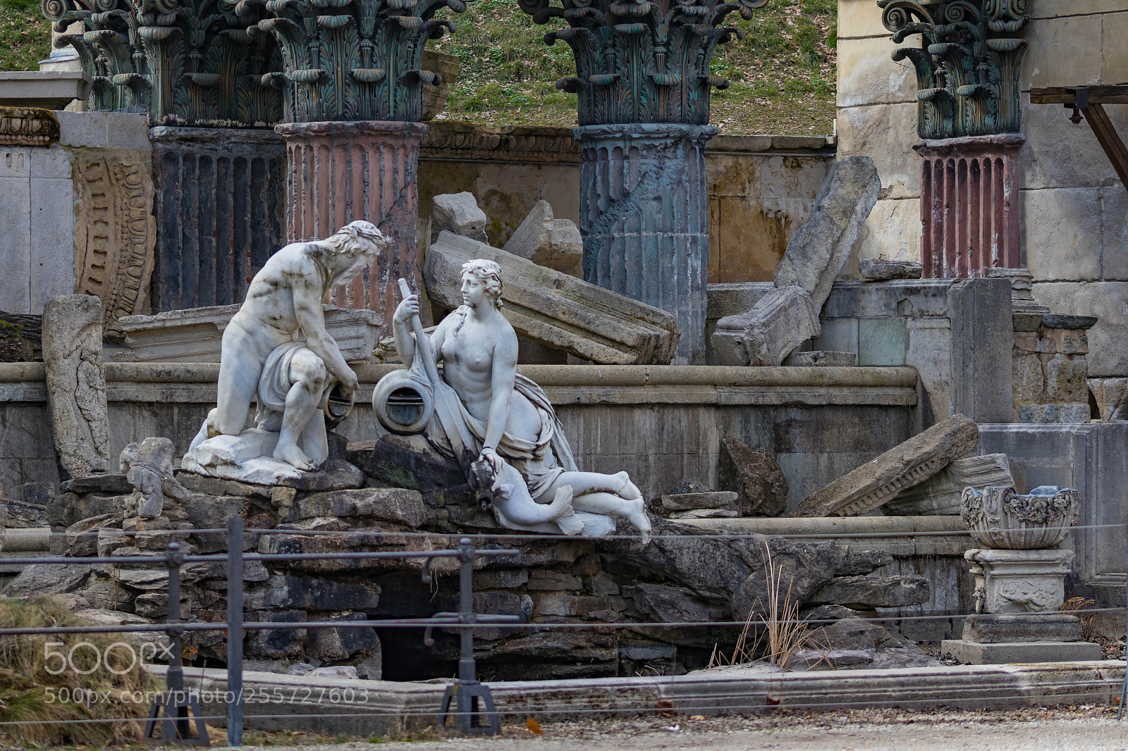 Canon EOS 200D (EOS Rebel SL2 / EOS Kiss X9) sample photo. Sculptere at schönbrunn photography