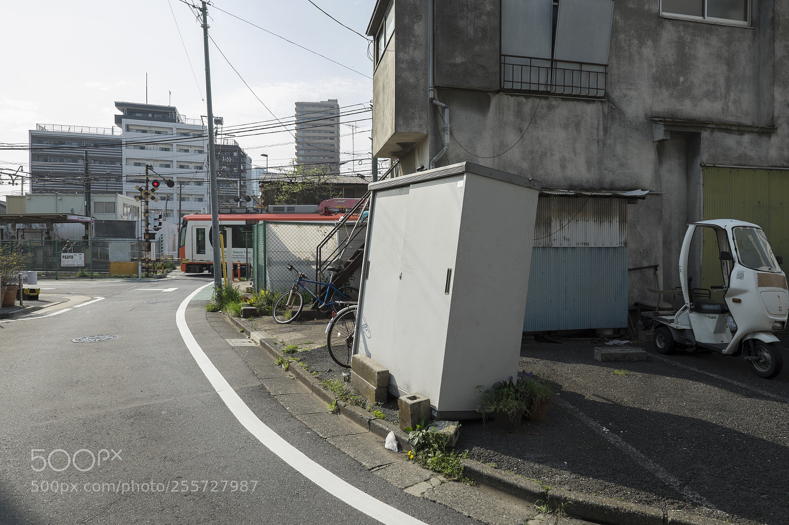 Fujifilm X-T1 sample photo. Tokyo.豊島区南池袋　雑司ヶ谷駅近く photography