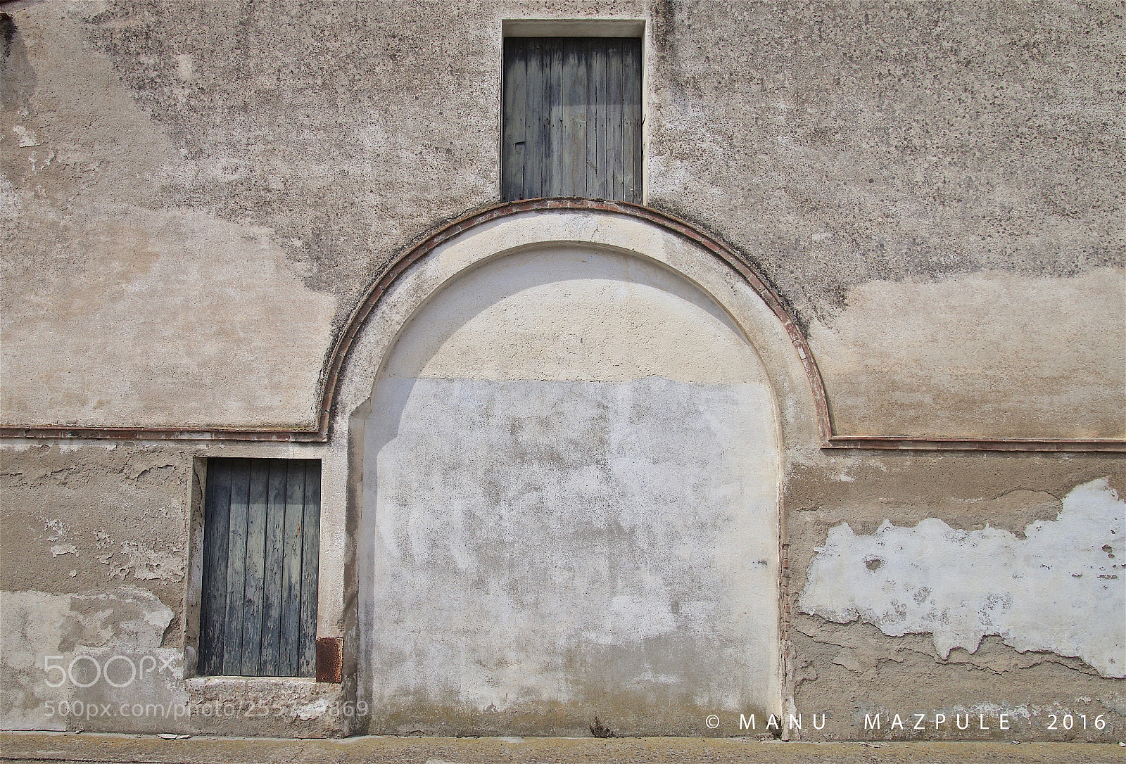 Canon EOS 70D sample photo. 323. girona. catalunya... no passing... photography