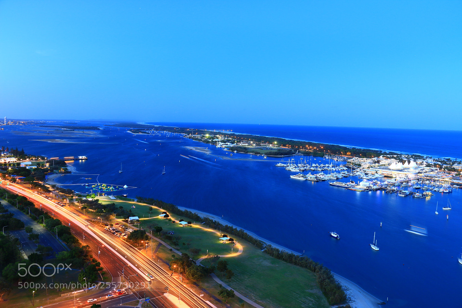 Canon EOS 70D sample photo. Gold coast-blue hour photography
