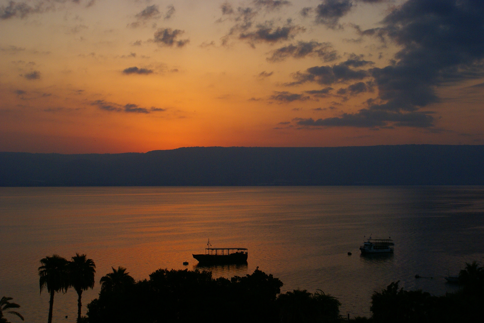 Sony Alpha DSLR-A100 sample photo. Sea of galilee at morning photography