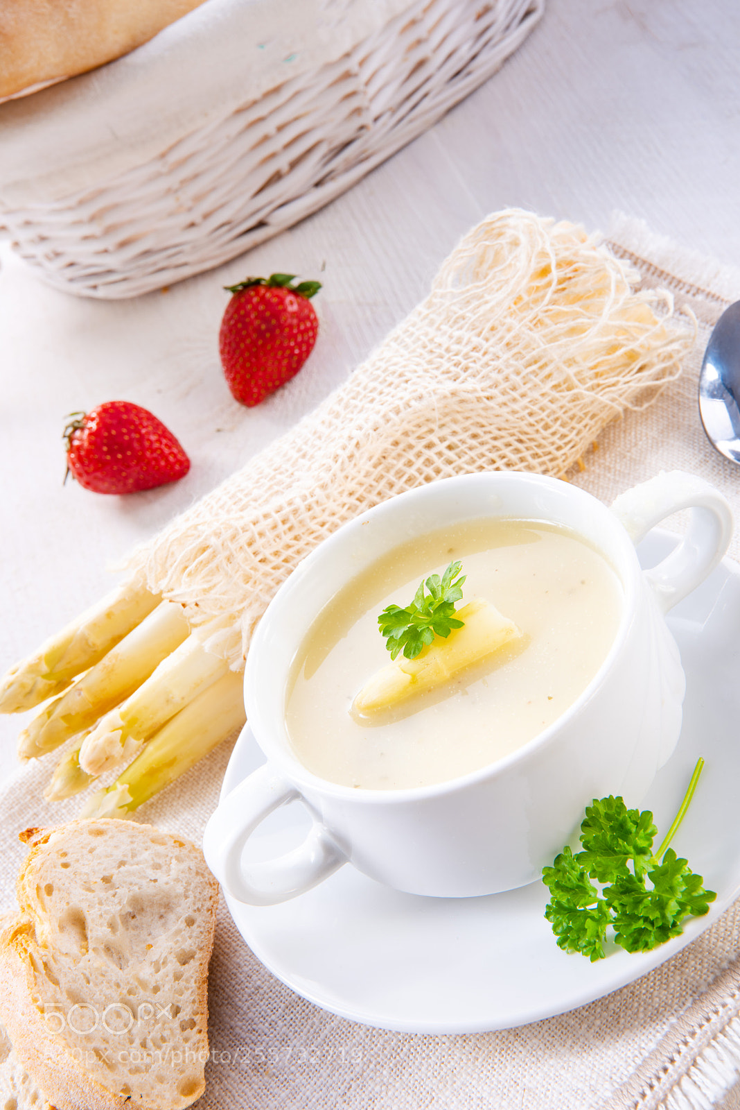 Nikon D810 sample photo. Asparagus cream soup with photography