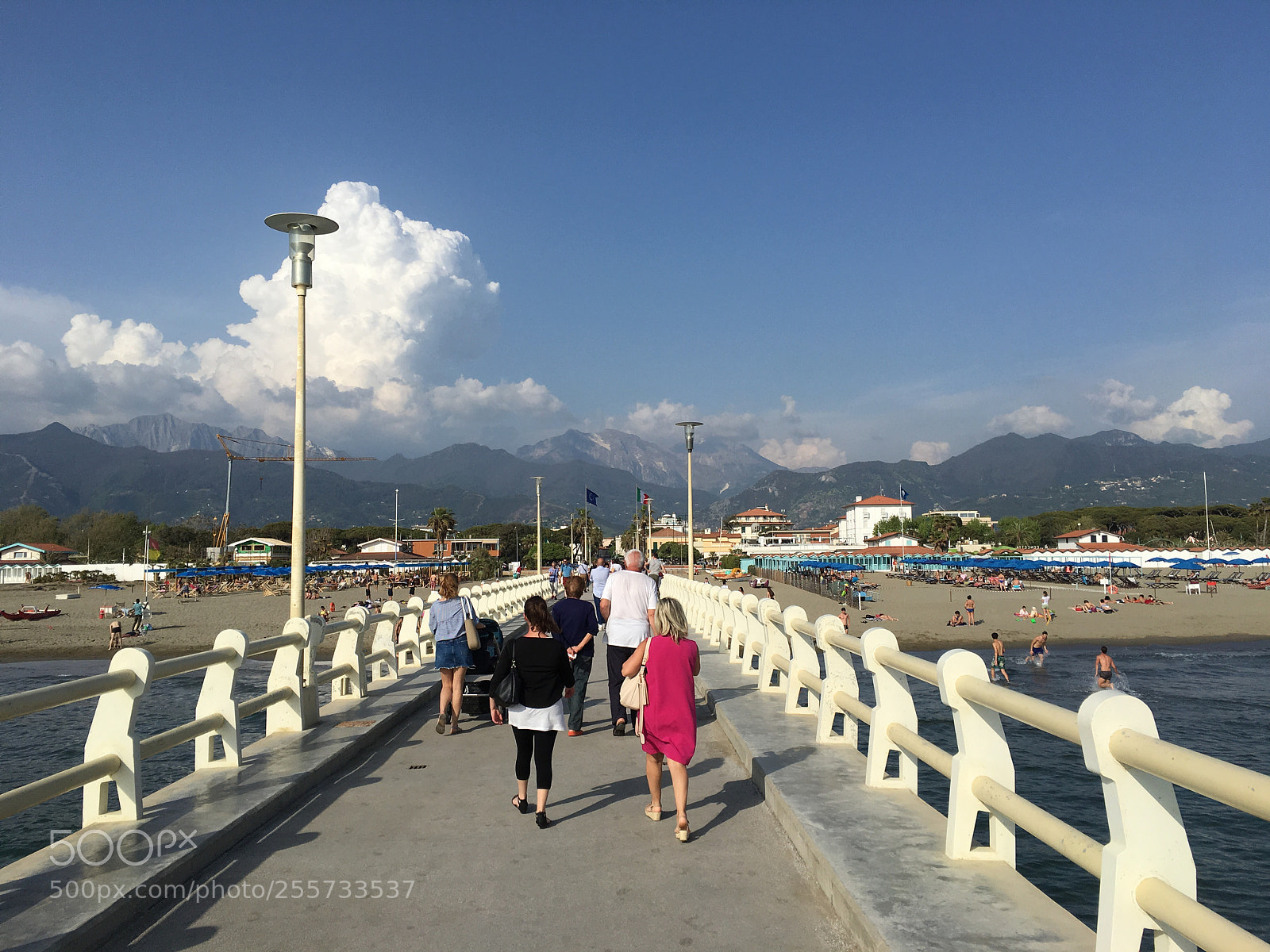 Apple iPhone 6s sample photo. Pontile  photography