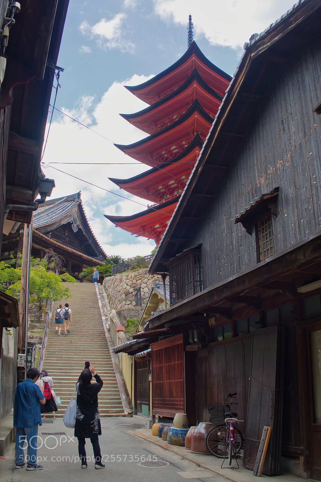 Olympus OM-D E-M10 II sample photo. Crimson tower photography