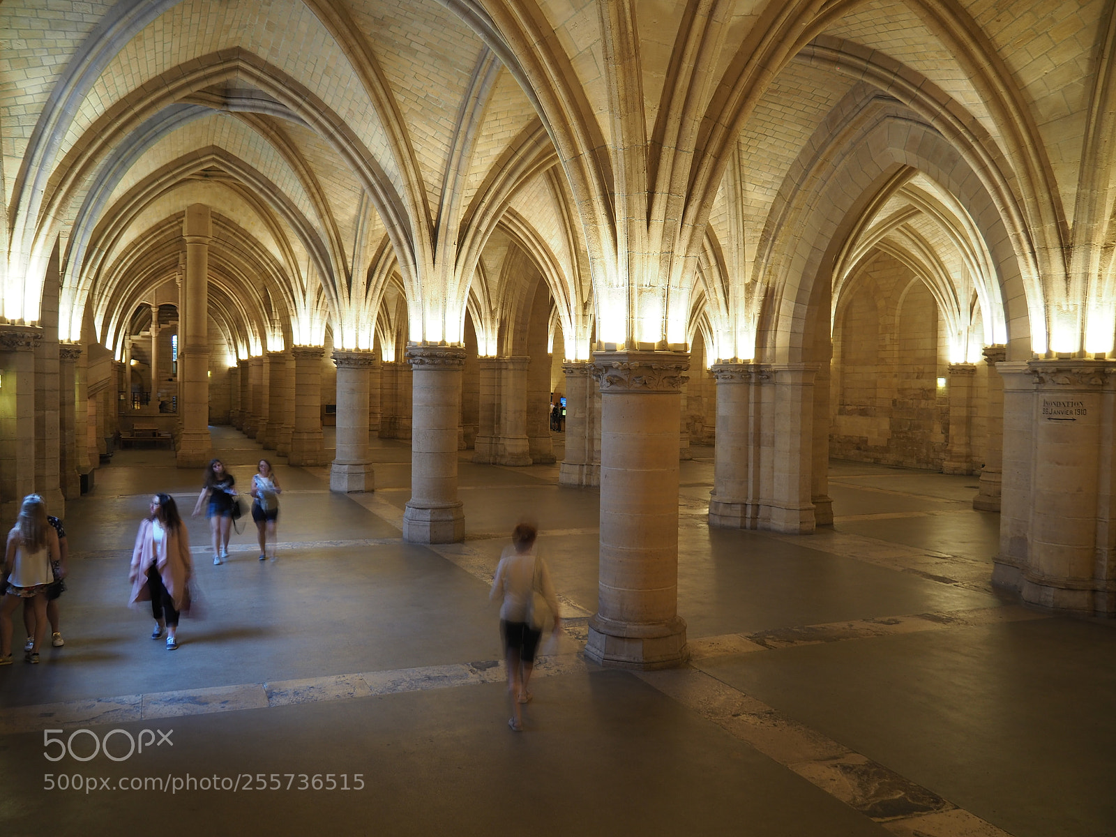 Olympus OM-D E-M5 II sample photo. Hall of guards, la photography