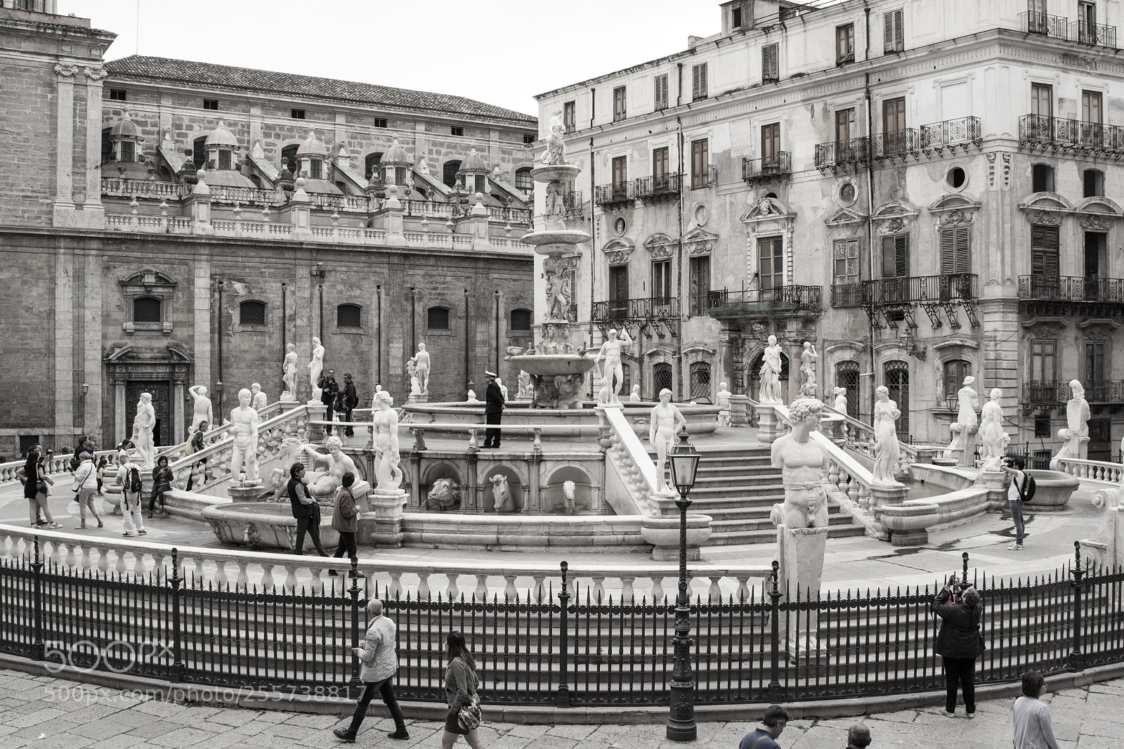 Nikon D7100 sample photo. Piazza pretoria palermo photography