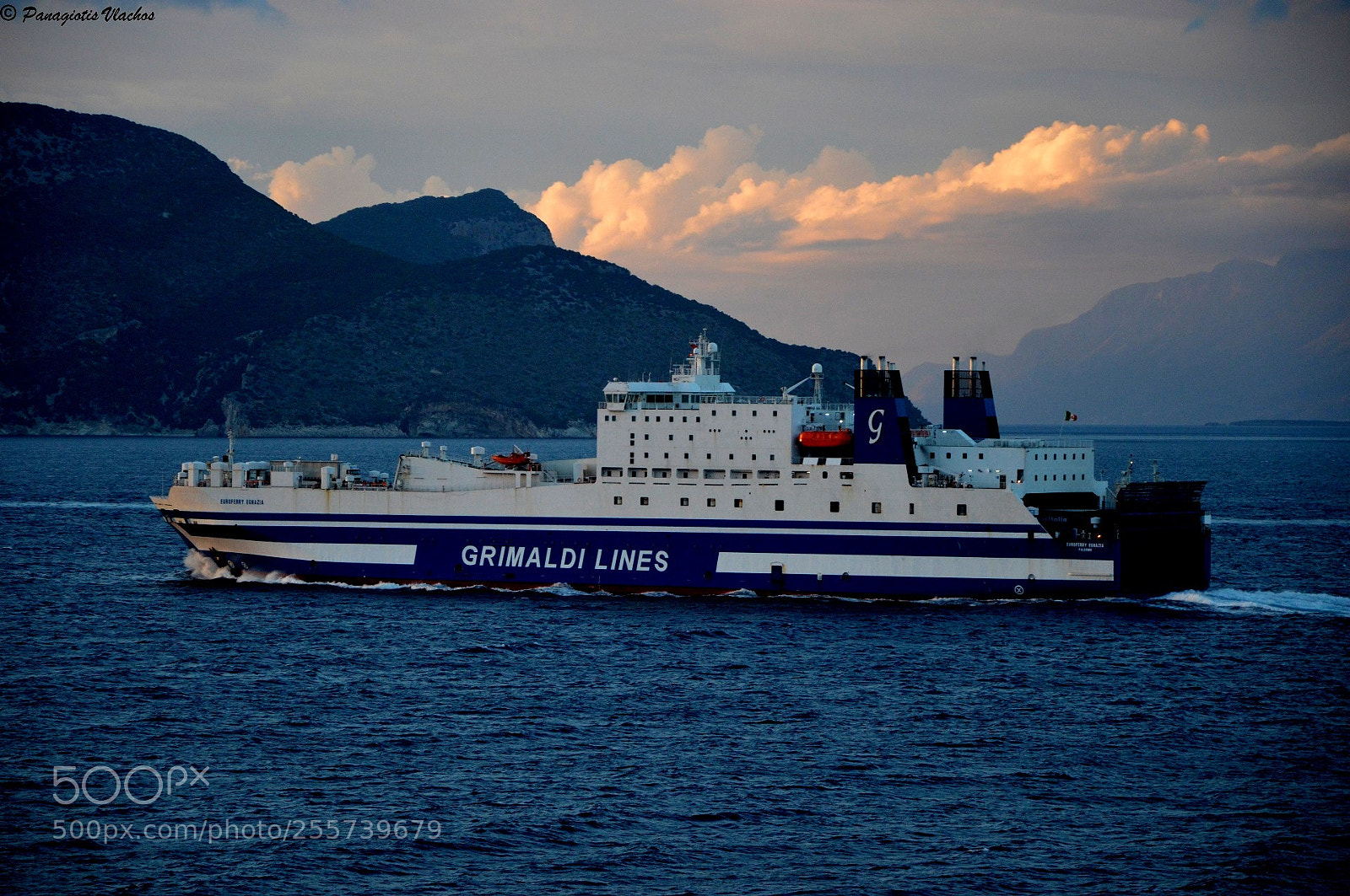 Nikon D3200 sample photo. Euroferry egnazia photography