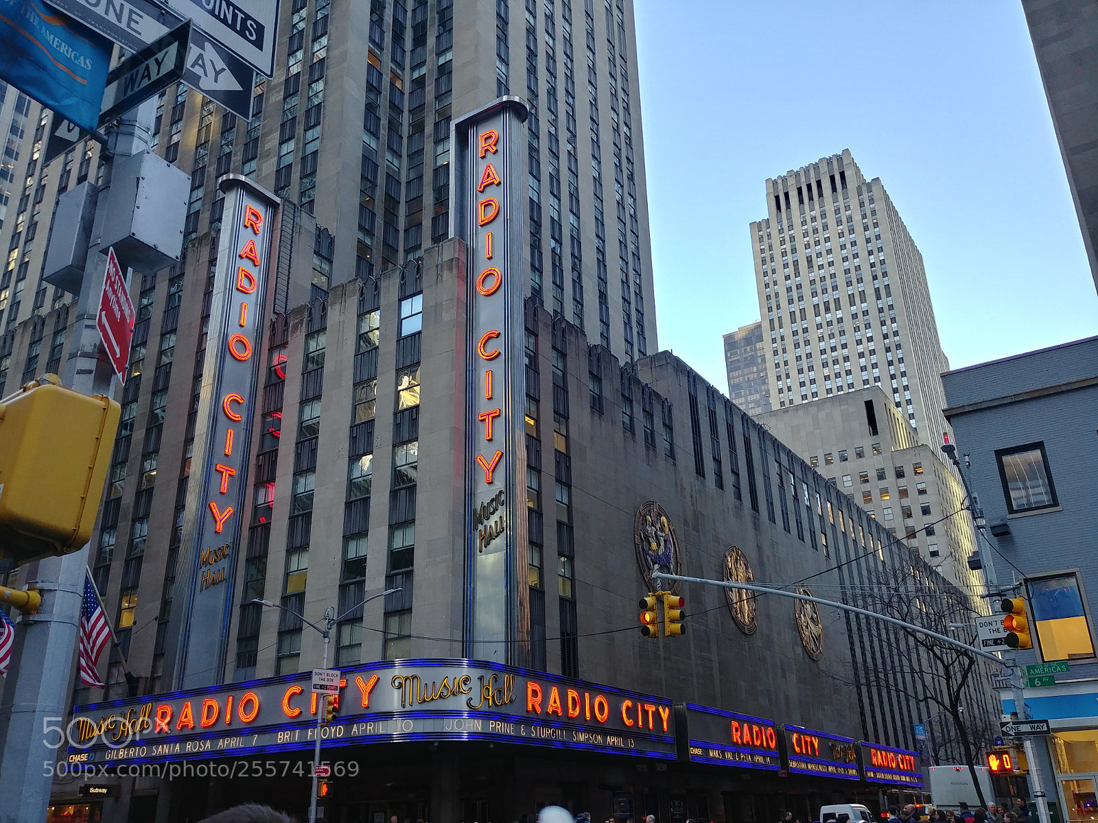LG G6 sample photo. Radio city photography