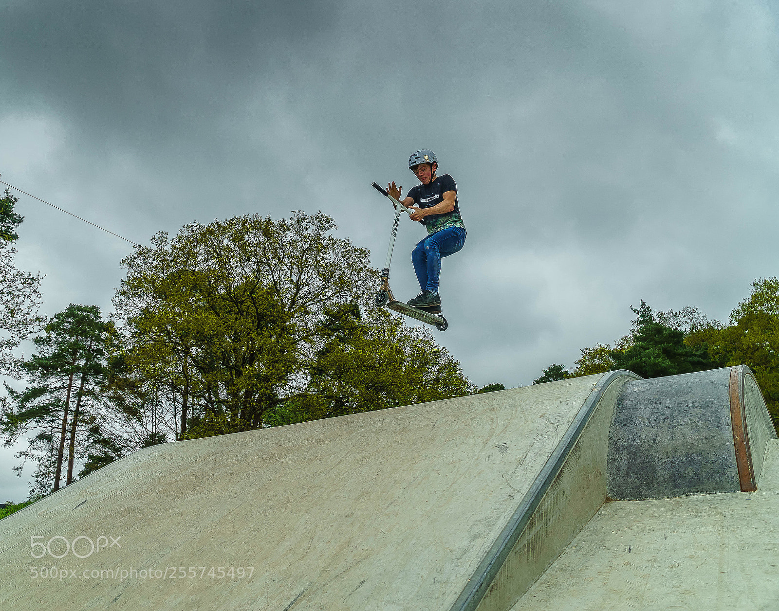 Sony a6000 sample photo. Air 2 bar spin photography