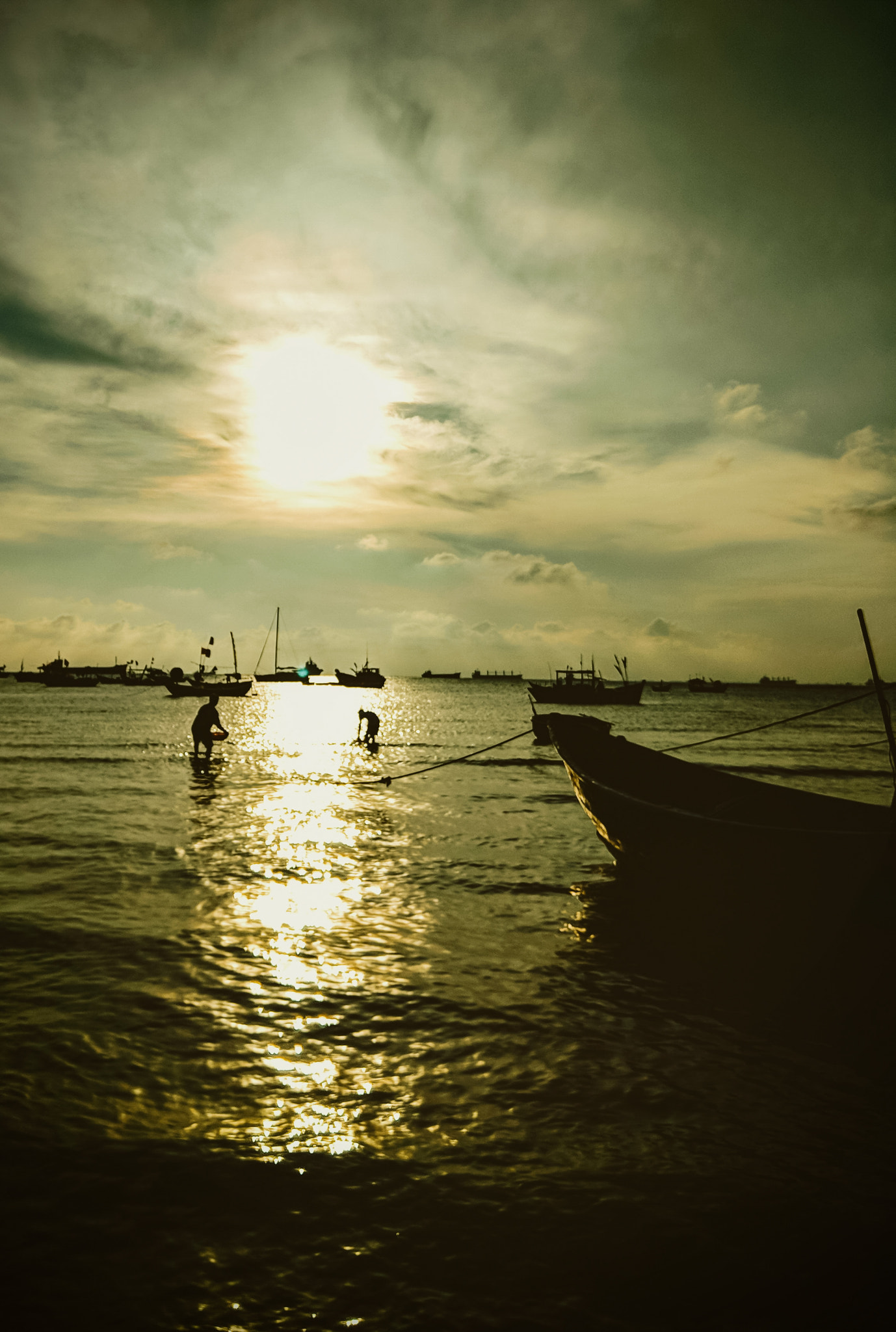 HTC U11 sample photo. The sun on the sea photography