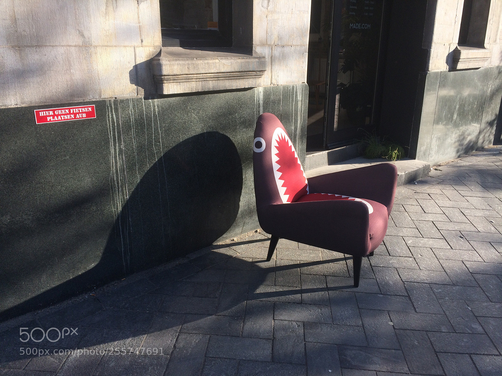 Apple iPhone 5s sample photo. Street shark photography