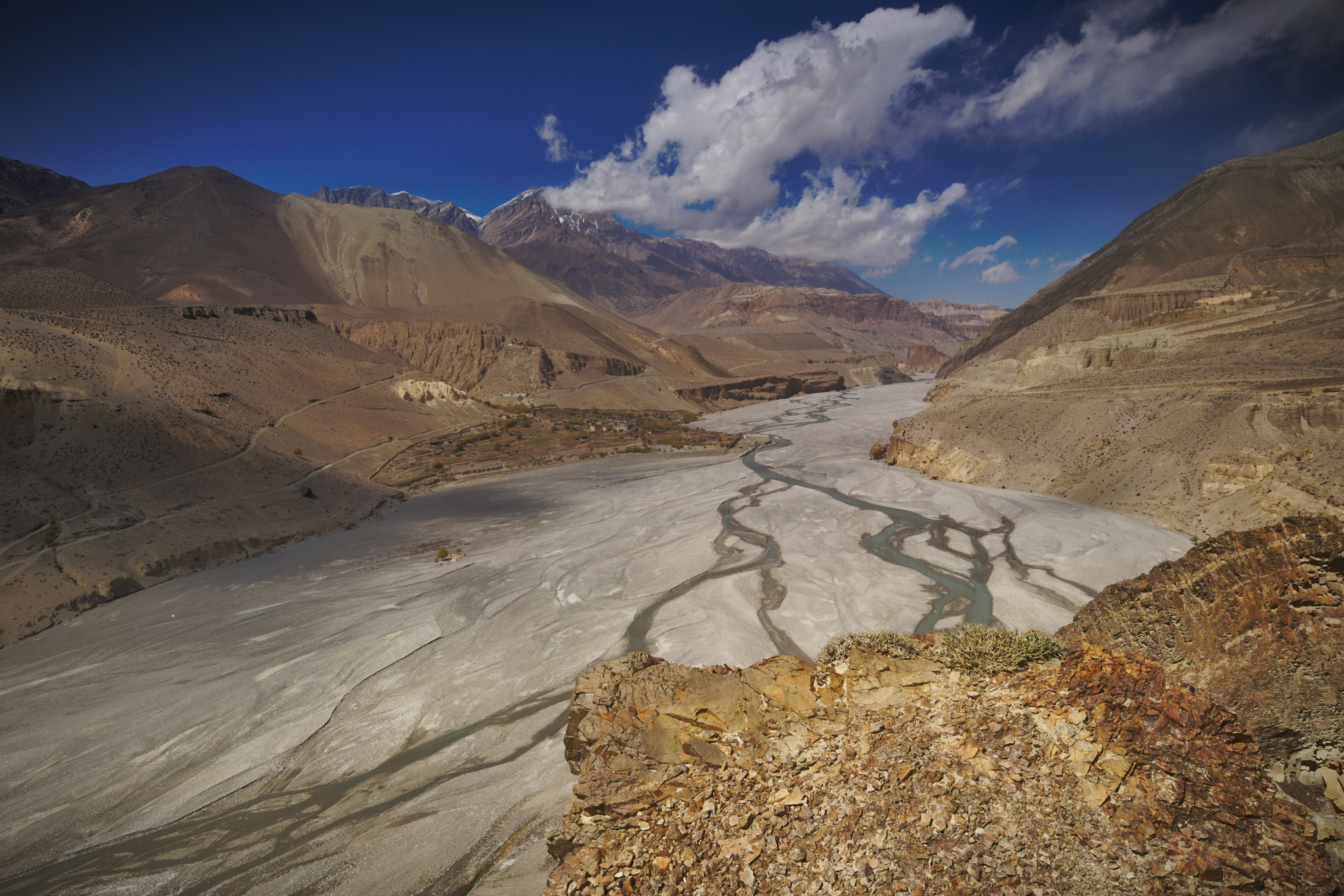 Canon EF-M 11-22mm F4-5.6 IS STM sample photo. View to mustang photography